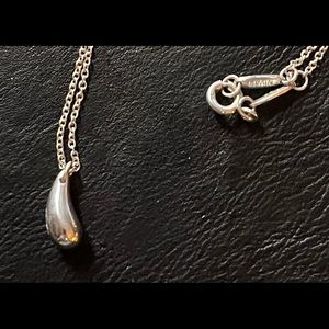 Tiffany & Co. Elsa Peretti Teardrop Pendant Necklace in Sterling Silver